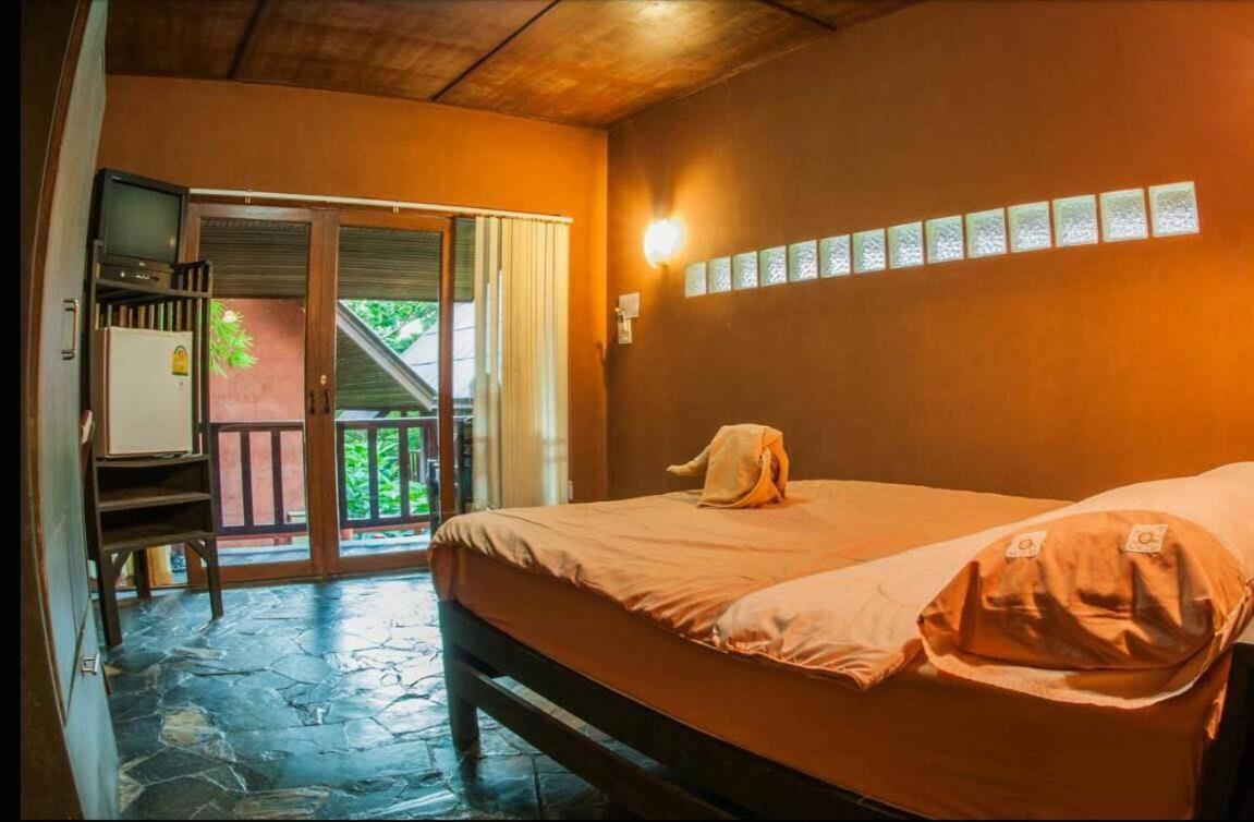 Fish House Hotel Koh Chang Exterior photo